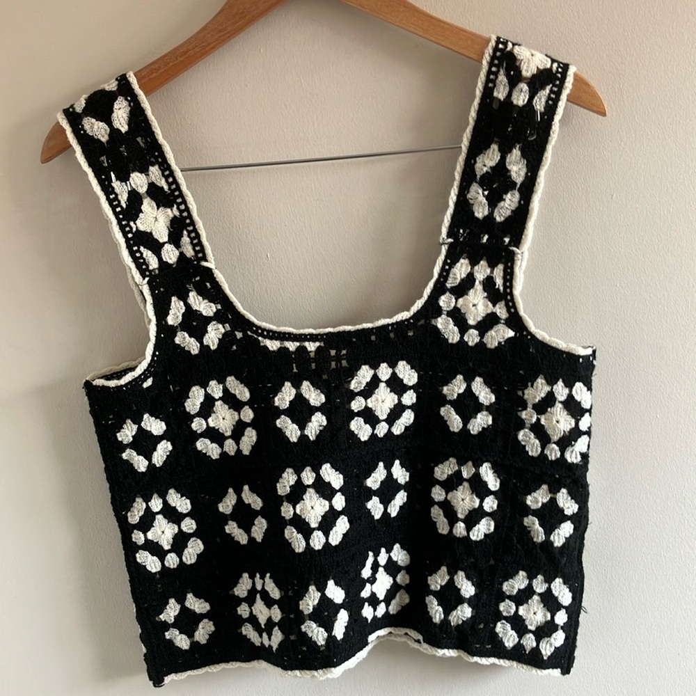 🔥 10 for $100 🔥 Rebellion crochet knit tank size small oversized bohemian
